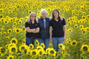 the pollock family of ardross farm wins agriscot diversified farm of the year