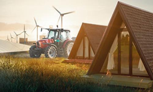 Traktor and glamping pods on farm